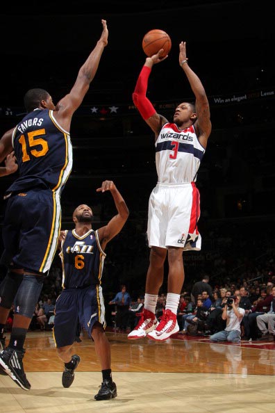 与穆杰莱的 与穆杰莱的