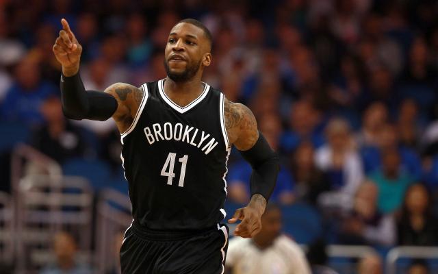 更球场外 更球场外